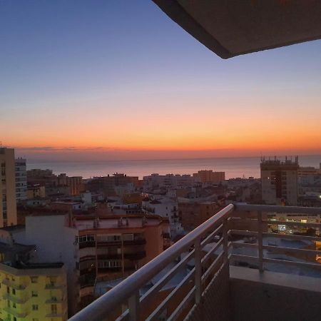 Апартаменты Torre Vistas Superior Торремолинос Экстерьер фото