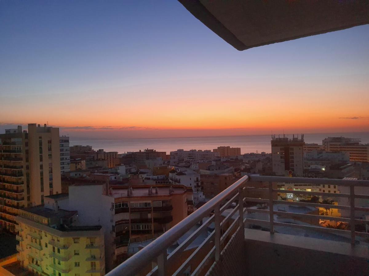 Апартаменты Torre Vistas Superior Торремолинос Экстерьер фото